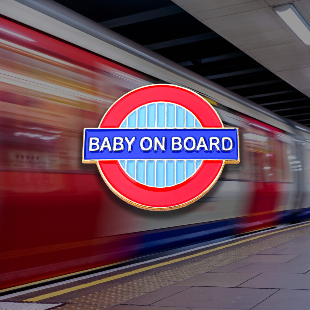 Badge Bébé à Bord Style Métro Londres - Pin's En Métal, Diamètre 3 Cm - Accessoire Grossesse, Cadeau Maman